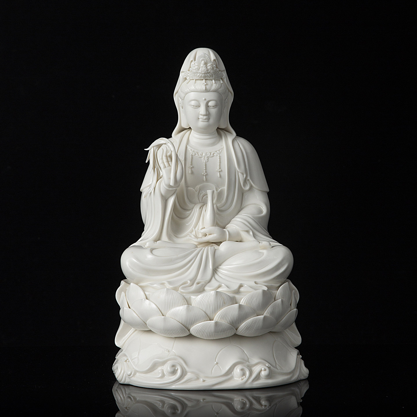 白色陶瓷观世音菩萨佛像摆件家居供奉观音像摆件开业乔迁装饰收藏