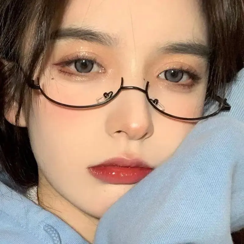 网红款纯欲眼镜框架女无镜片二次元下半框眼镜女软妹拍照凹造型