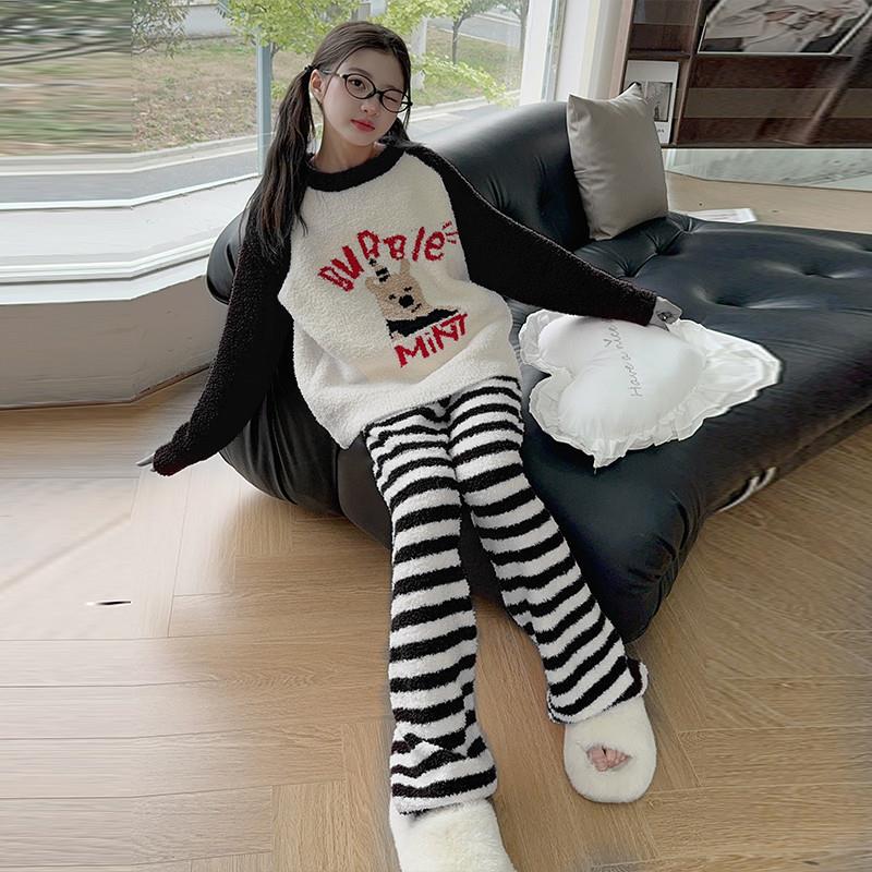 女童睡衣秋冬季2024新款珊瑚绒大儿童家居服法兰绒加厚小孩半边绒