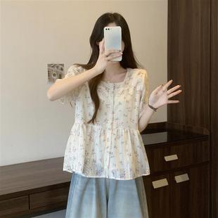襯衫 大碼 獨(dú)特方領(lǐng)碎花雪紡短袖 胖mm高級(jí)感遮肚娃娃衫 女夏法式 上衣
