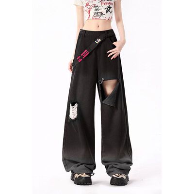 黑色乞丐破洞牛仔裤多巴胺穿搭