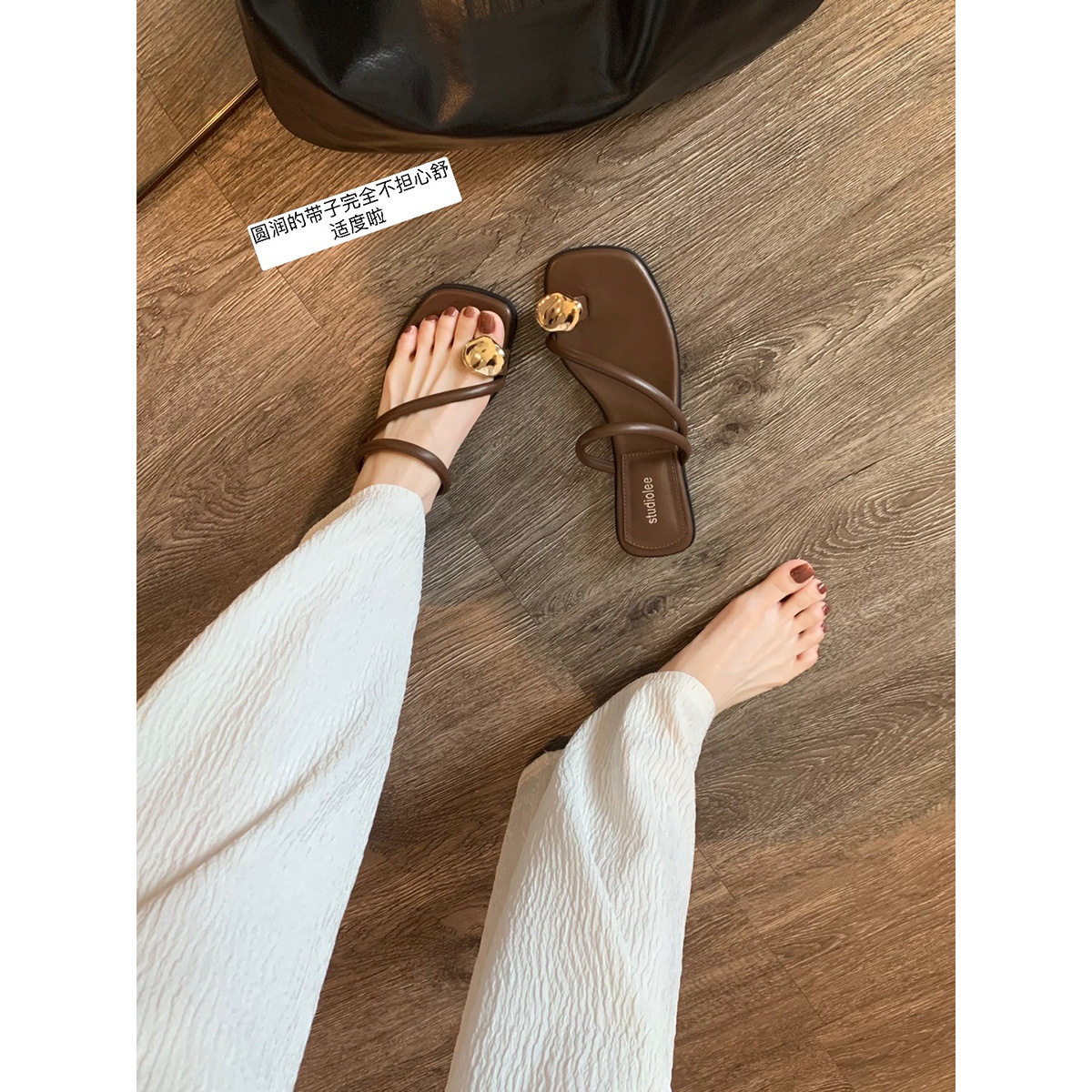 羊皮~葡萄妈平底真皮鞋子方头一字带金扣夹趾拖鞋女款夏外穿凉拖