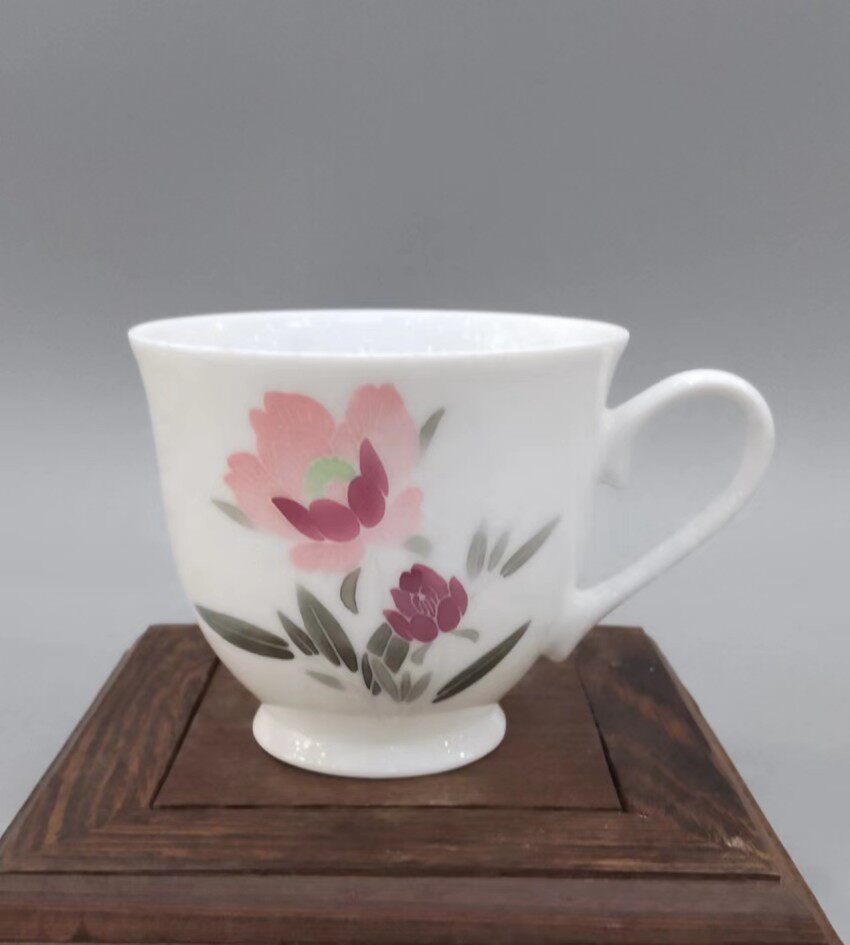 醴陵老瓷器群力60年代钻石款含大球泥野蔷薇花友谊杯精品原装正品