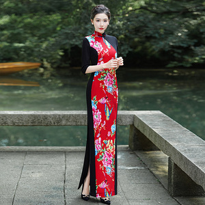 2026新款修身改良高弹力长款走秀旗袍裙表演出服舞台妈妈装宴