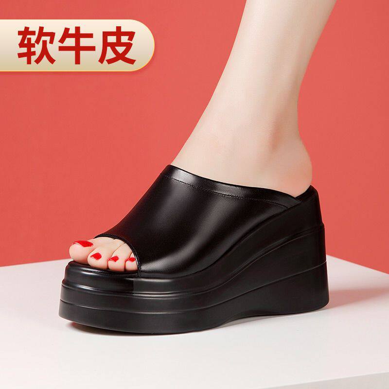 2026新款真皮高跟坡跟凉拖鞋女夏松糕厚底防水台鱼嘴大码外穿一字