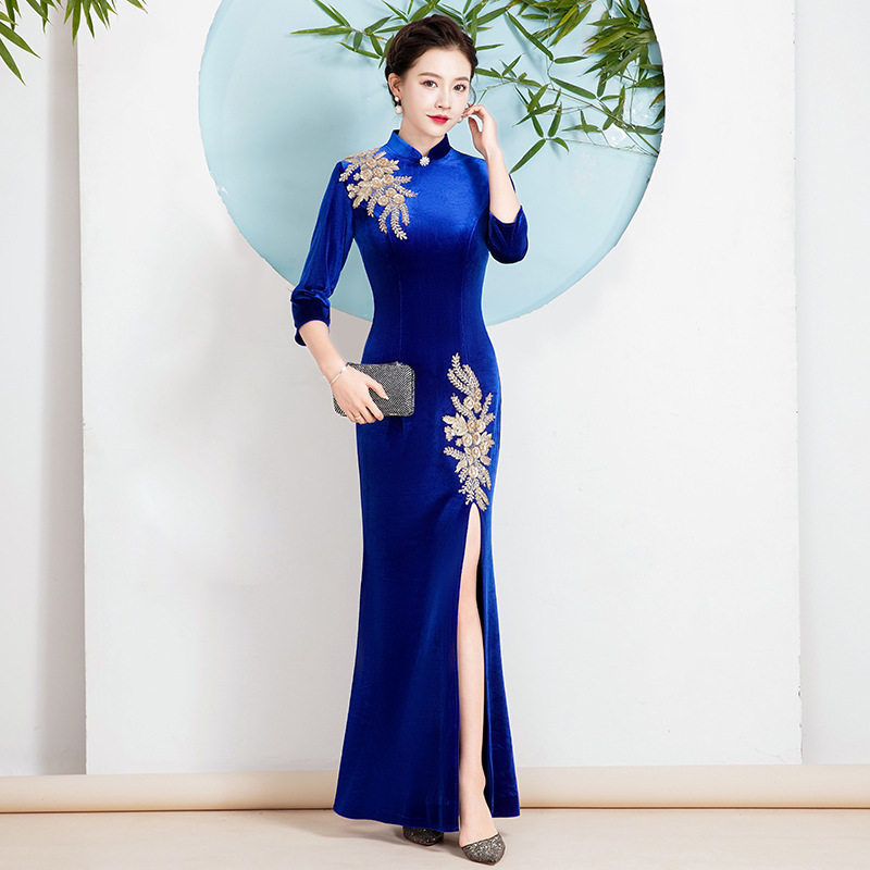2026新款蓝色走秀旗袍演出服金丝绒改良连衣裙长款秋冬旗袍高