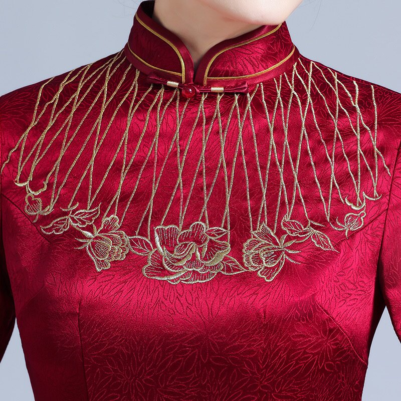 2026新款盘金绣喜婆婆秋装连衣裙结婚宴会礼服妈妈装旗袍刺绣文艺