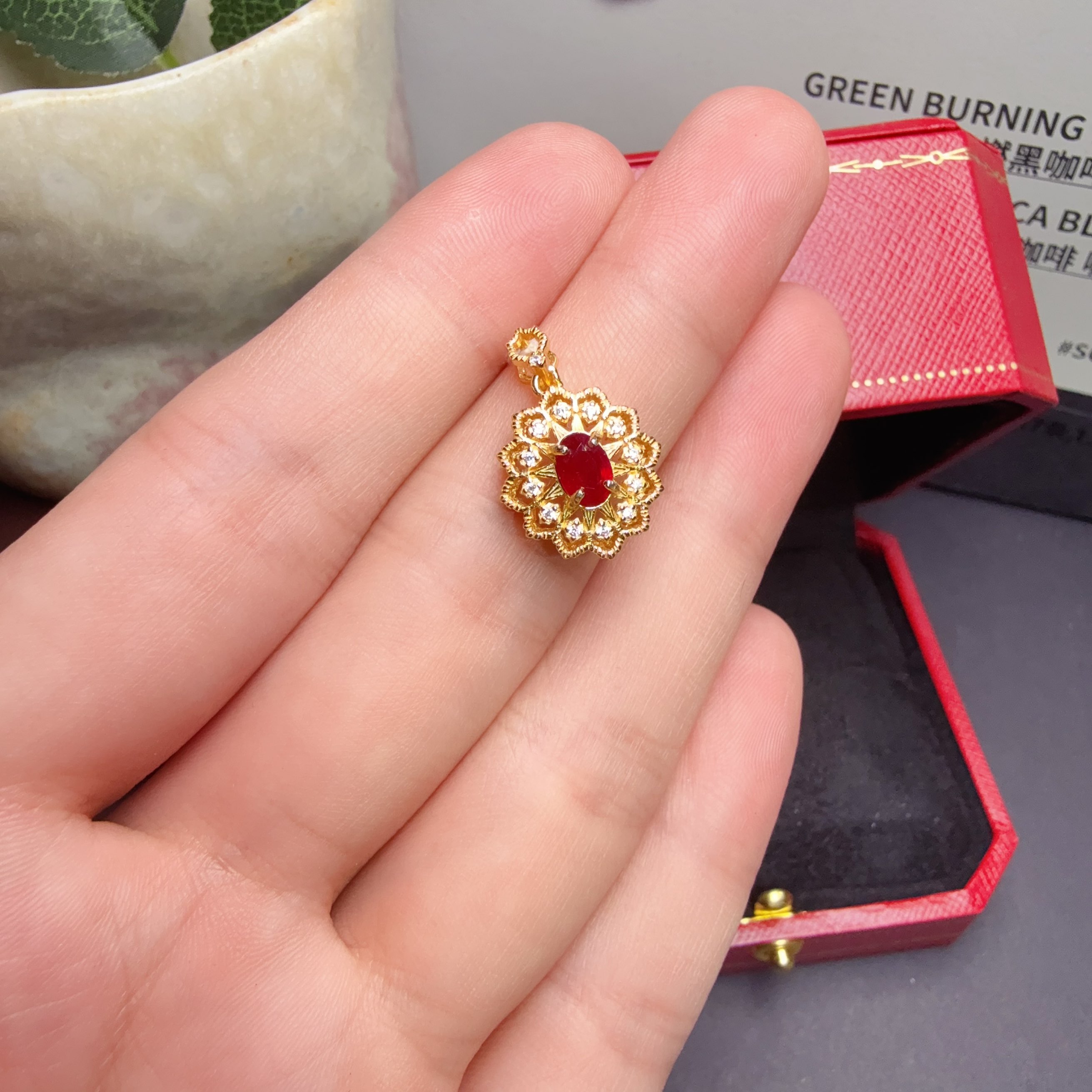 瑞耀珠宝天然红宝石吊坠4*6正鸽血红s925银镶嵌简轻奢小众18k彩金