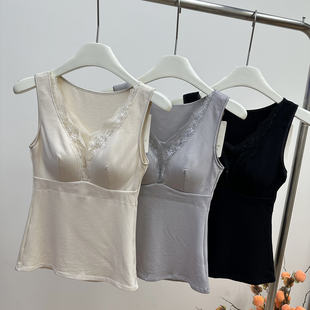 冬季 V领珠片蕾丝花边贴身罩杯一体保暖背心含棉聚拢内穿外搭 新款