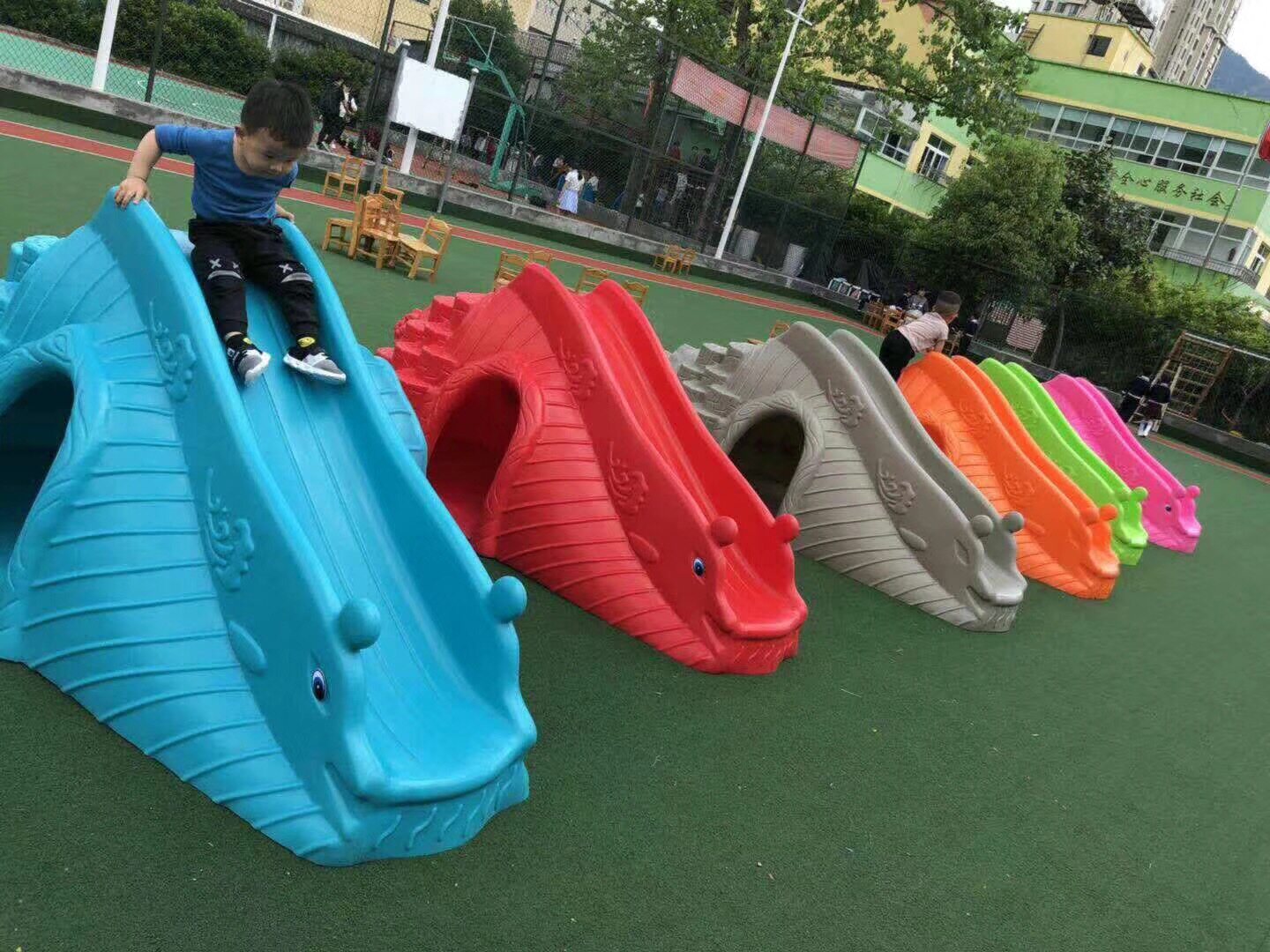 小型塑料环保设施爬梯儿童乐园