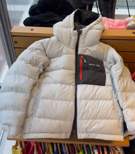 儿童秋冬款两面穿羽绒服男女童户外拼色口袋白鸭绒连帽面包派克服