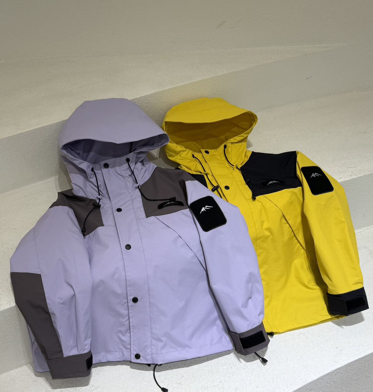 儿童户外拼色三防冲锋衣中大童洋气拼接连帽拉链风衣外套大童上衣