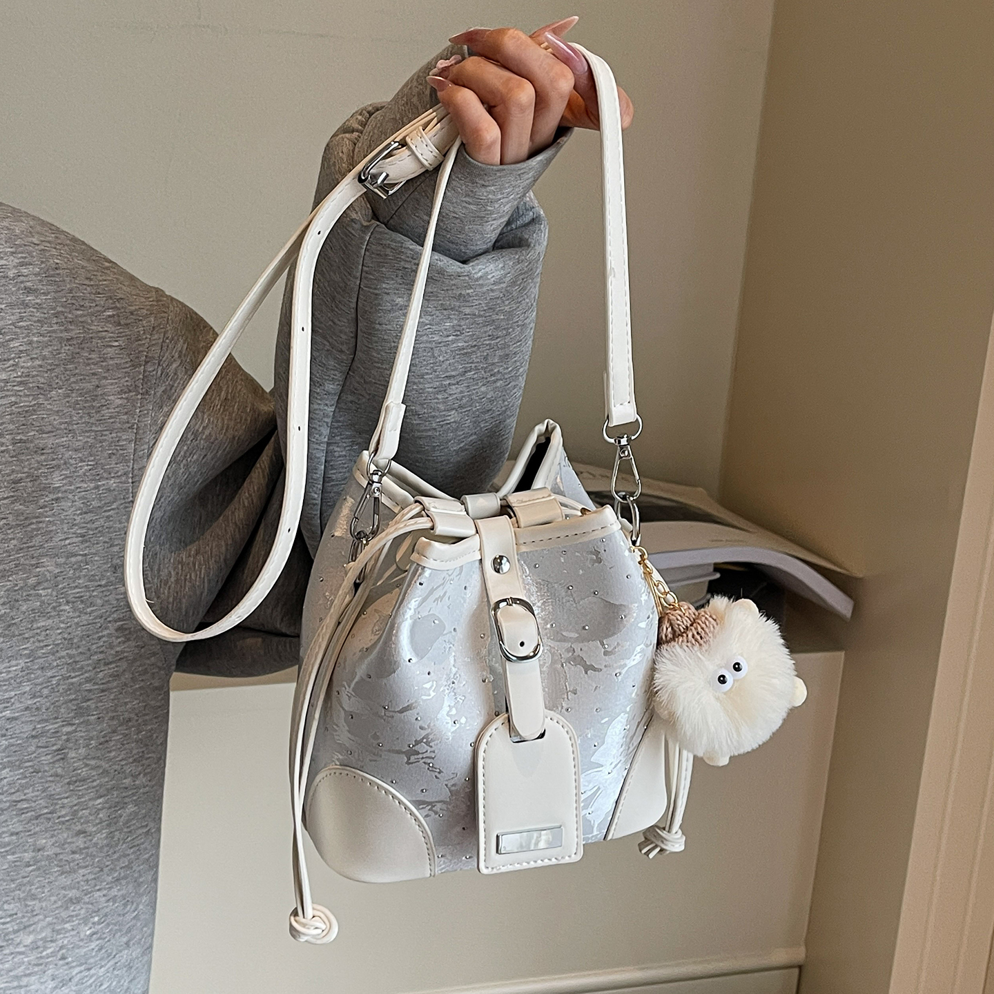 2025新款百搭水桶包高级感斜挎包