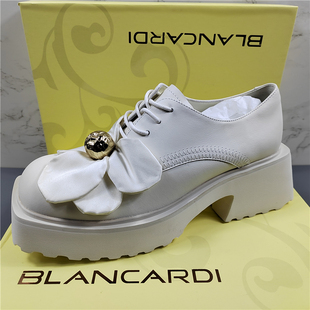 单鞋 欧货真皮乐福鞋 粗跟系带花朵时尚 英伦风小皮鞋 女潮 女2026新款