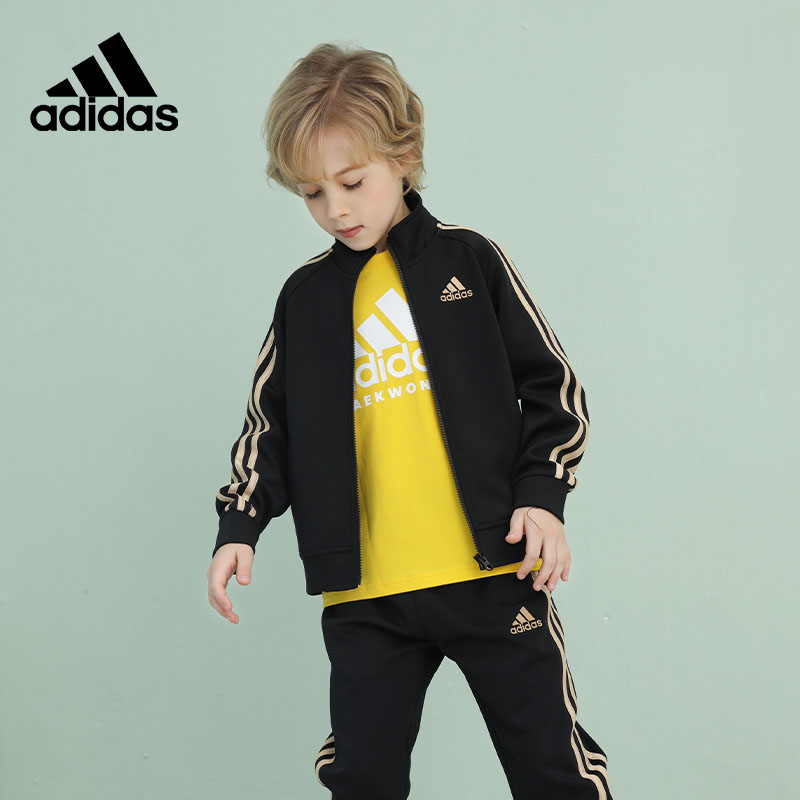 阿迪达斯儿童运动套装