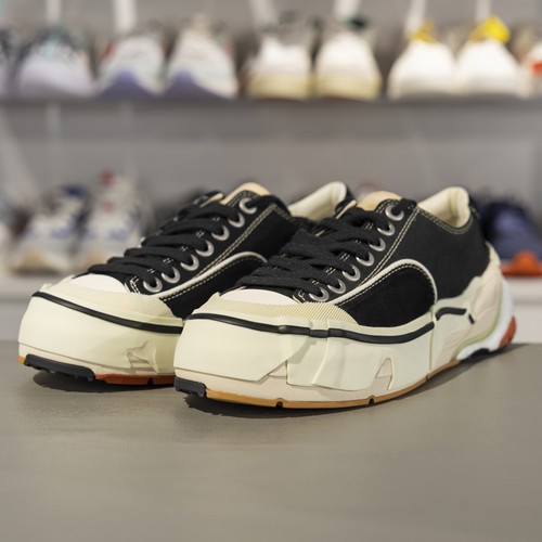 李宁正品春季无忌女子轻量高回弹低帮耐磨潮流运动鞋AZGT038-1