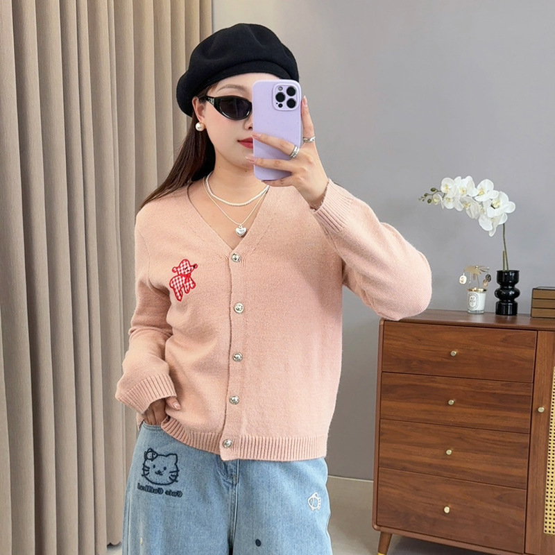 凌梦梦家2025年秋季新款胖妹妹大码女装外搭毛衣V领小象针织开衫