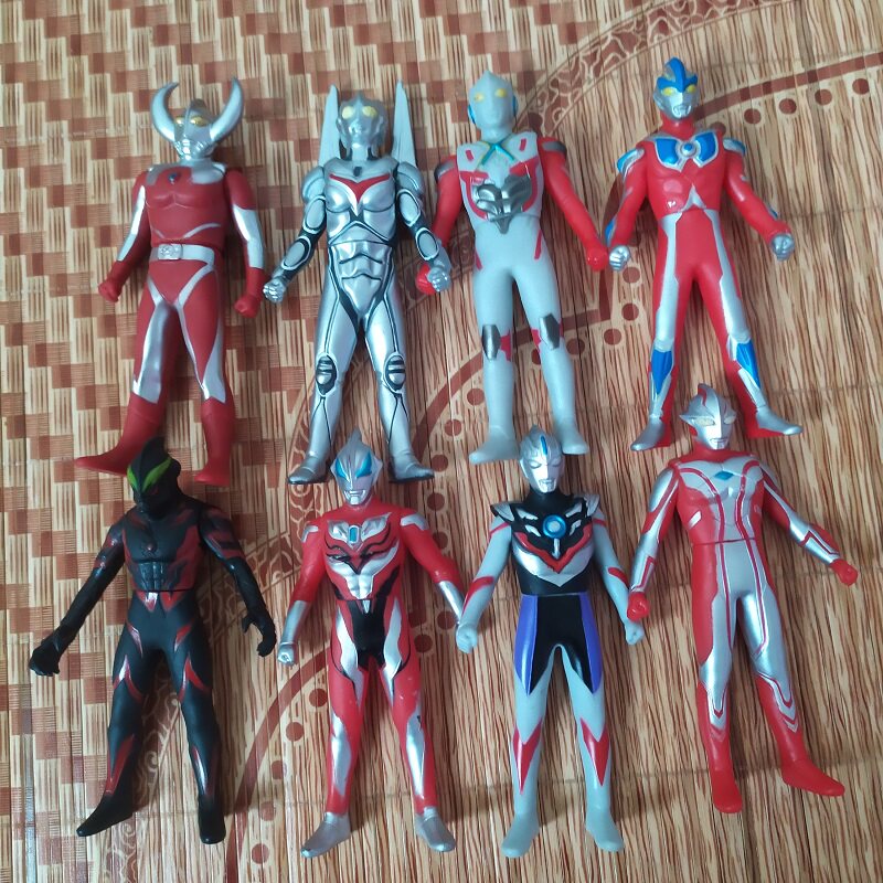 诺亚软胶奥特曼人偶奥特曼之父之母银河战队艾克斯贝利亚捷德玩具