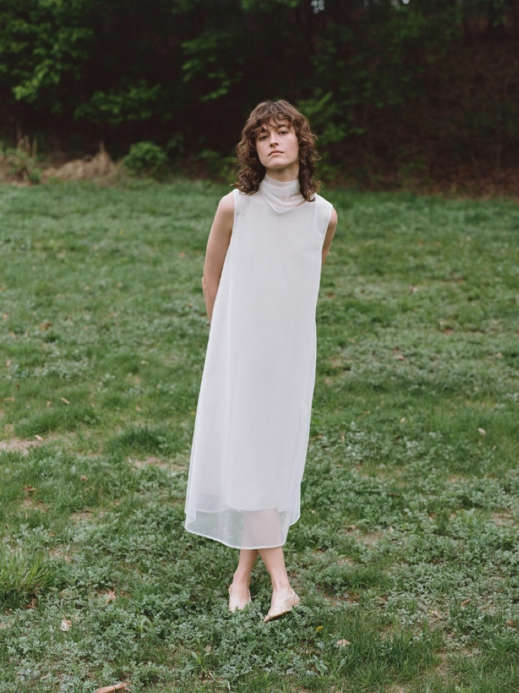 纯色度假风薄纱透气背心连衣裙