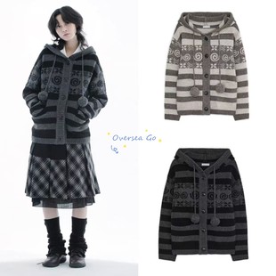 现货 hugyourskin 25秋冬新款 条纹纽扣连帽针织衫开衫毛衣外套女