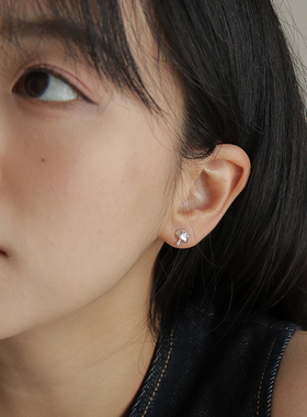 est studio简约百搭锆石小蘑菇通体925银耳钉女小众冷淡风耳环