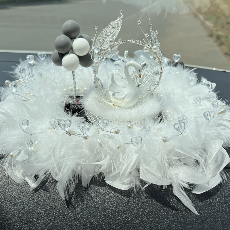 镶钻钻天鹅汽车摆件车内装饰用品