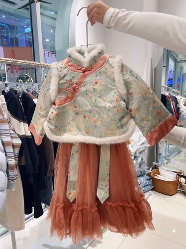 女童套装2025女宝冬季国风拜年服儿童碎花加绒加棉唐装 3322