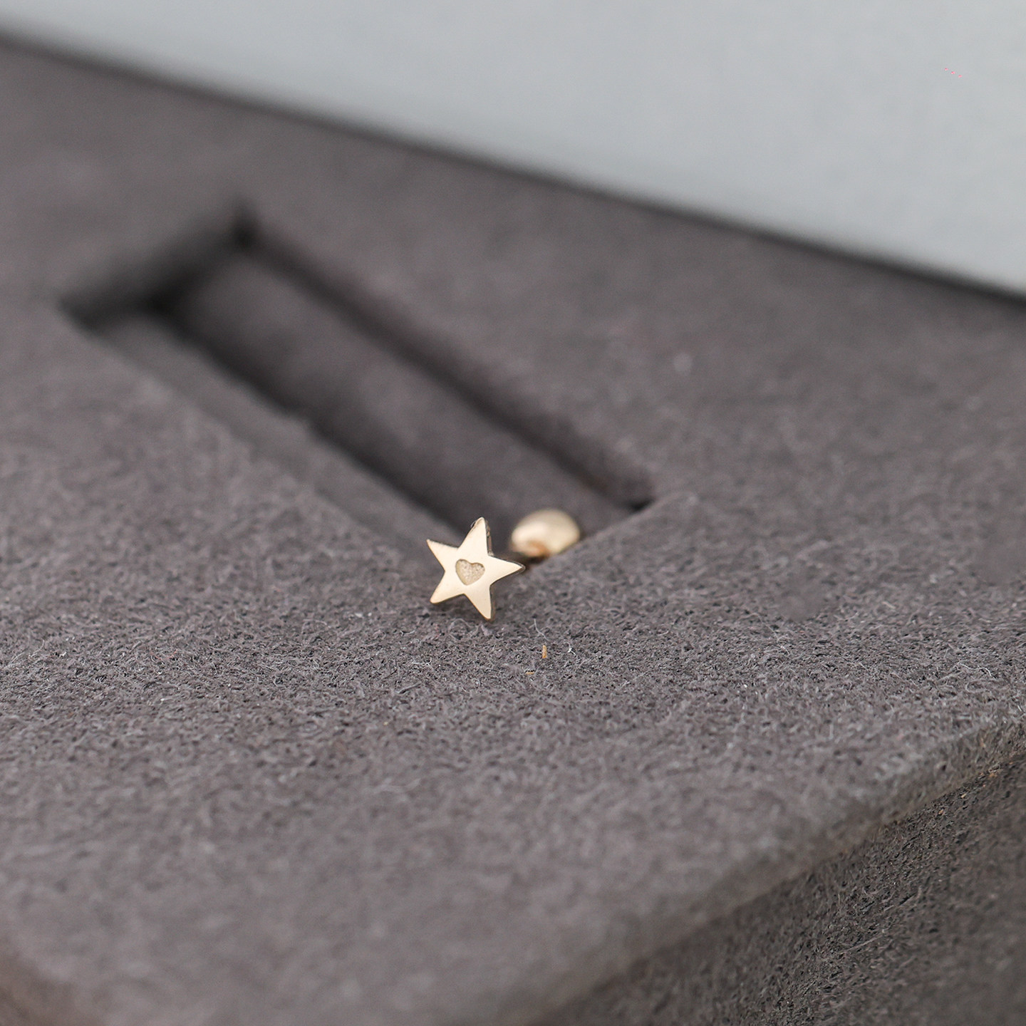 JINJEWELRY 纯14K金迷你光面星星拧螺丝耳骨钉 爱心五角星耳钉