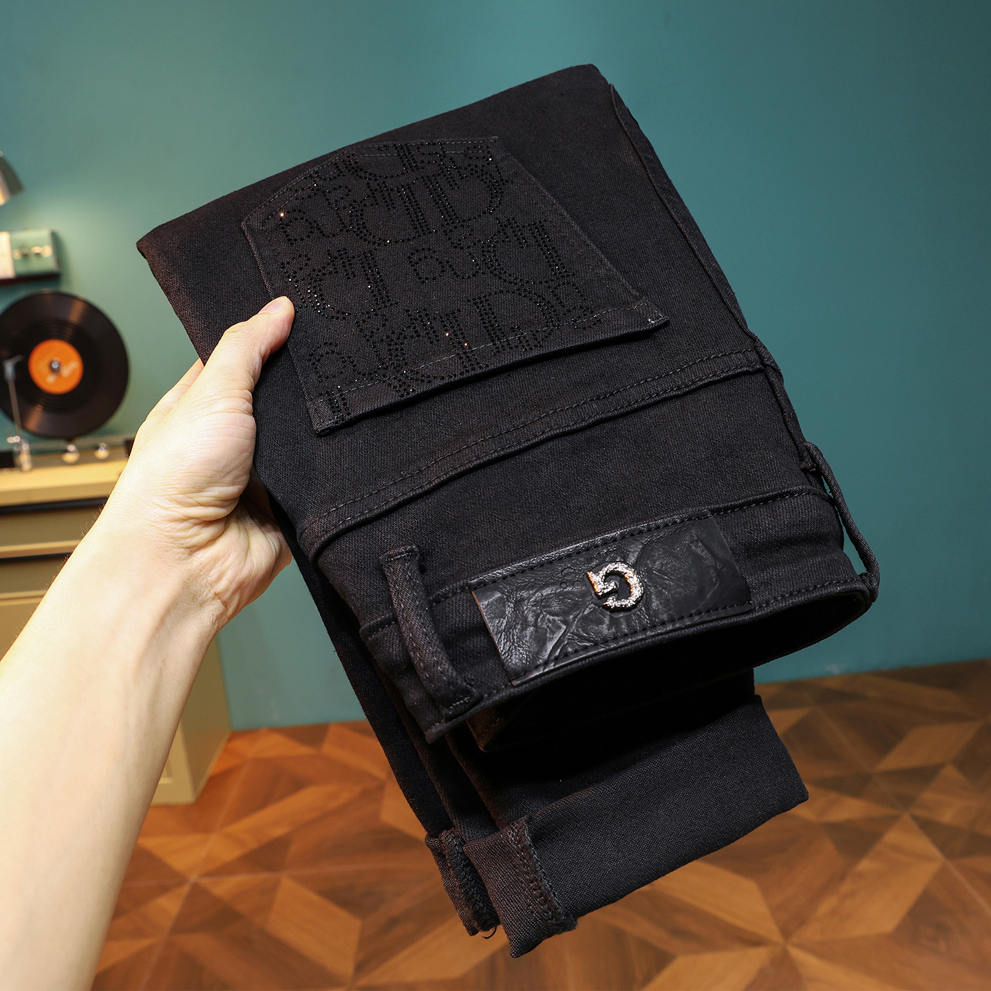 高端轻奢男士牛仔裤烫钻修身长裤