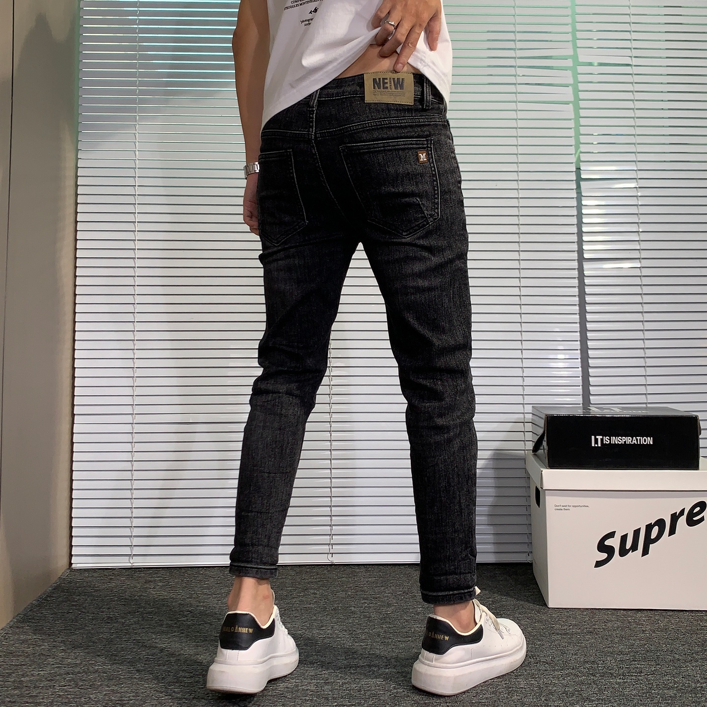 黑色牛仔裤男款修身小脚九分裤子