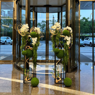 酒店旋转门落地组合花艺金属架构设计仿真插花公司商场装 饰花摆件