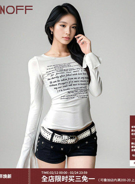 FUNOFF 简约基础字母印花白色长袖T恤2025春百搭喇叭袖收腰上衣女