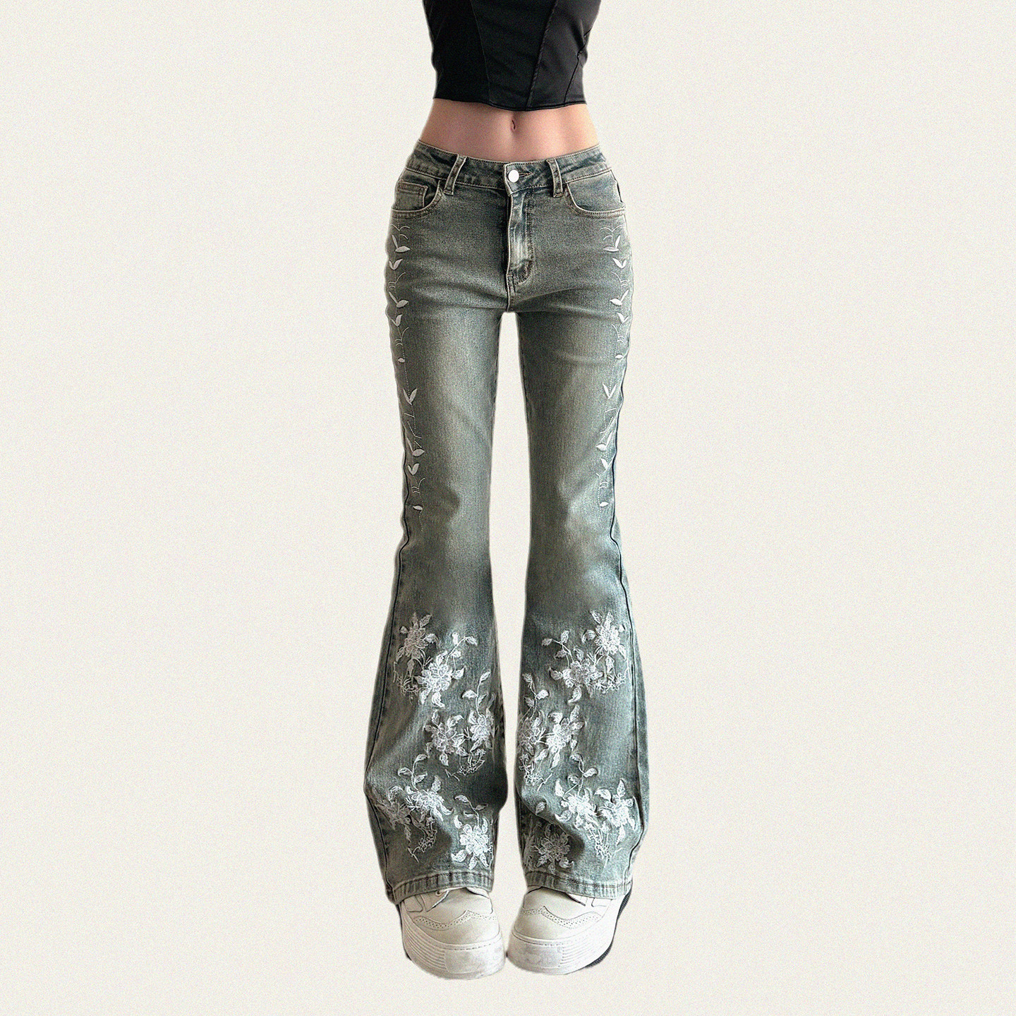 复古蓝色田园风刺绣直筒牛仔长裤