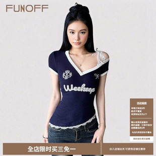 FUNOFF美式 T恤辣妹撞色V领收腰露肩上衣 复古字母印花蕾丝斜肩短袖