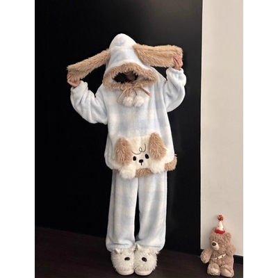 可爱毛绒小狗连帽珊瑚绒睡衣女款