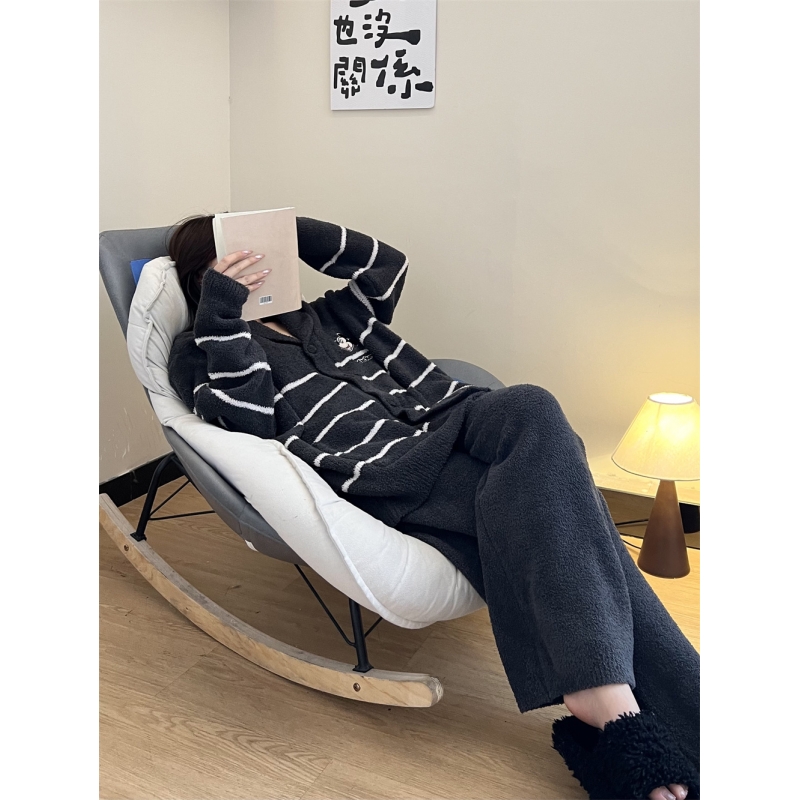 可爱卡通米奇针织半边绒睡衣女冬季新款复古条纹家居服套装可外穿
