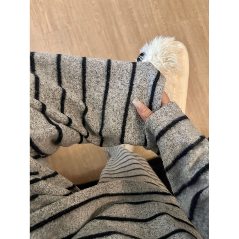 韩系撞色设计条纹德绒秋冬家居服