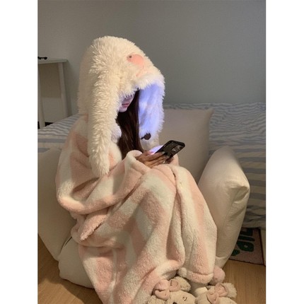 少女可爱连帽珊瑚绒睡衣女冬季新款加绒加厚毛绒睡袍家居服睡裙冬