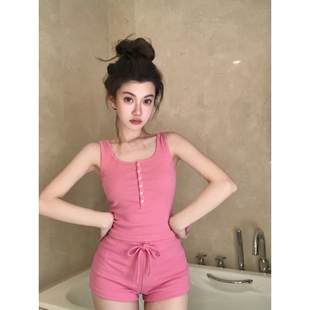 甜美少女玫红色吊带睡衣女夏季2026新款大码宽松短裤家居服套装夏