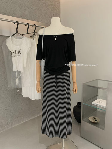 【Y.JIA 伊嘉】斜肩百搭T恤+条纹针织半身裙慵懒宽松套装YS6-6708