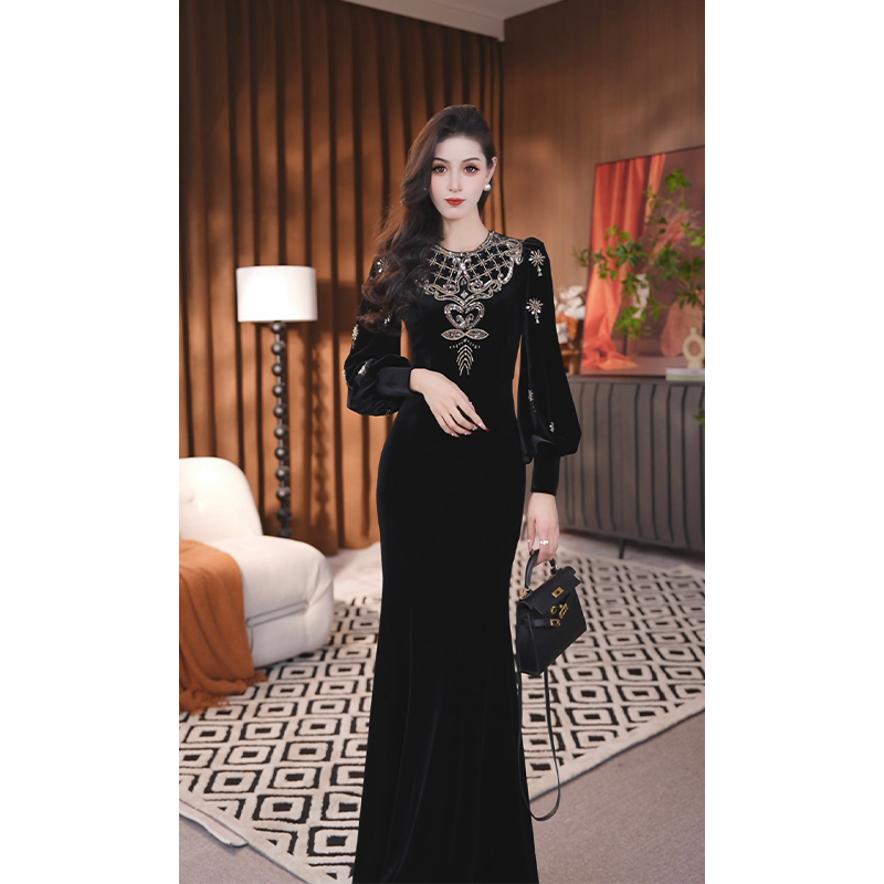 尤克菲儿 高定轻奢丝绒绣花高级气质优雅温柔修身显瘦连衣裙