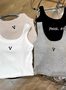 妃子纪613秋季辣妹性感纯欲吊带背心女百搭带胸垫U型美背短款上衣