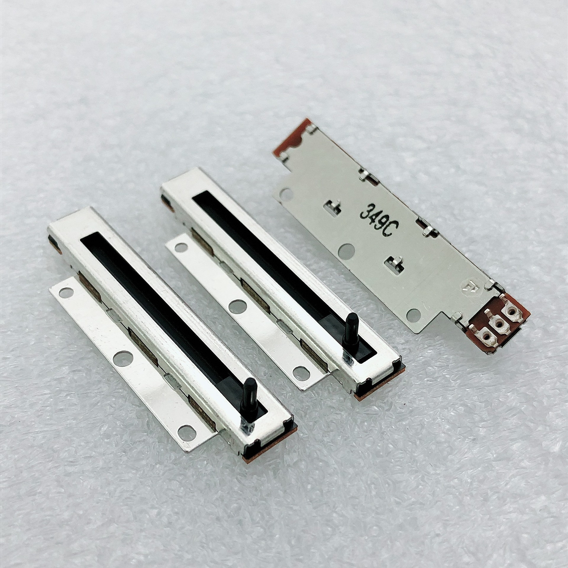 alps  汽车医疗器械感应位置传感器 rdc1032a0f 滑动行程32mm 10k