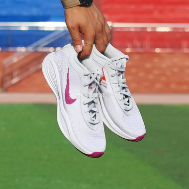 Nike G.T. Hustle 耐克男子缓震支撑休闲实战篮球鞋  FJ7808-004