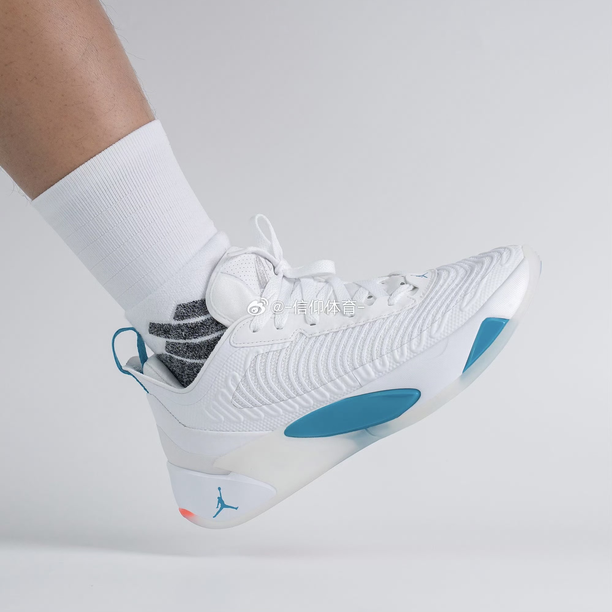 Nike Air Jordan Luka 1 东契奇1代缓震透气运动篮球鞋DN1771-104
