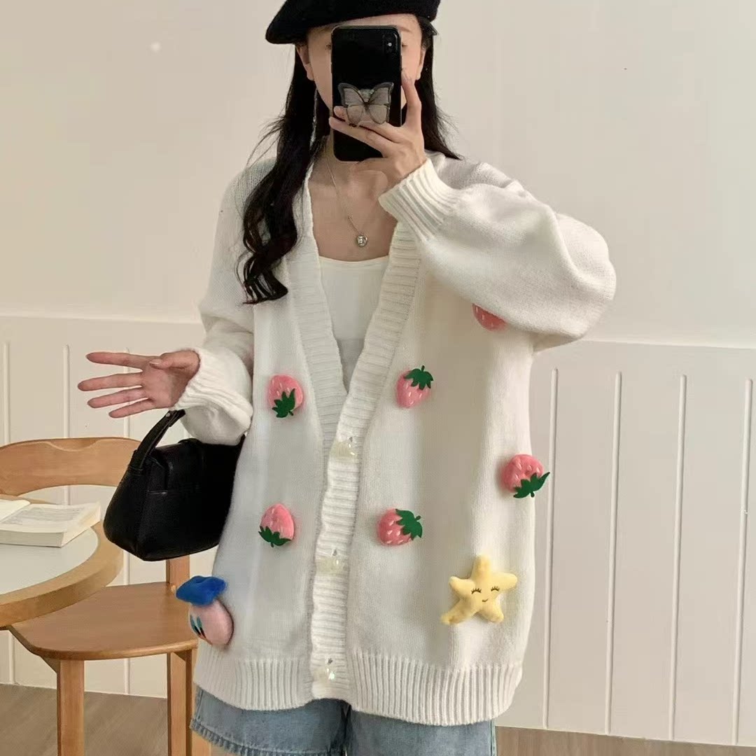 冬季新款宽松V领奶系减龄立体草莓毛衣外套开衫单排扣甜美可爱