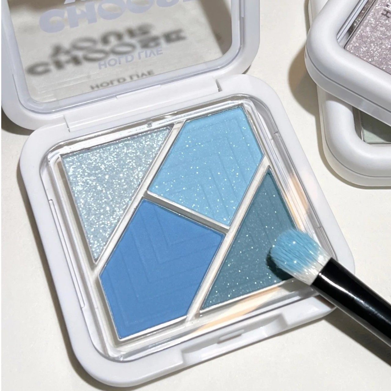 hold live拼图口袋眼影盘大地奶茶珠哑光平价辣妹粉绿色蓝色眼影