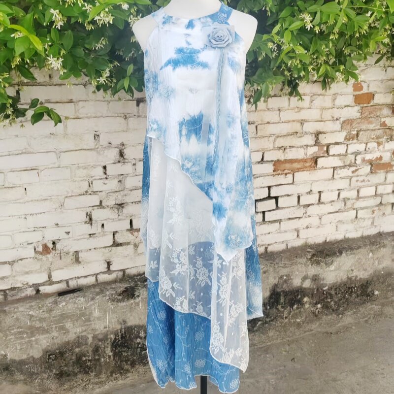文艺扎染蓝白连衣裙女夏吊带长裙植物染度假风旅游穿搭大理民族风
