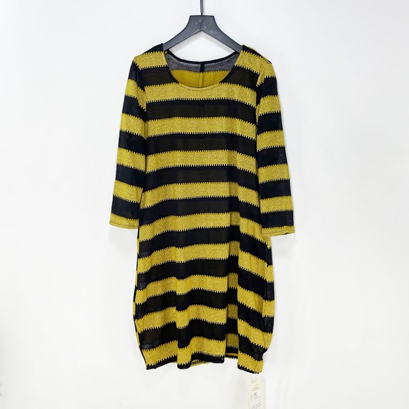 条纹镂空毛织裙春夏新款