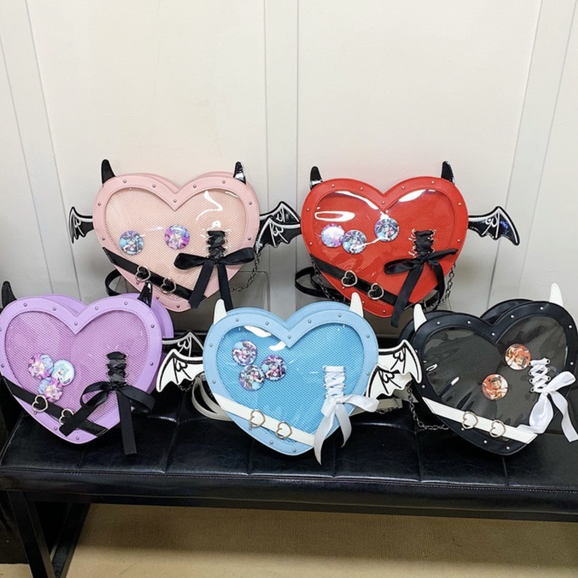 Coreland小食量爱心痛包斜挎包